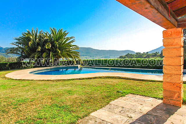 villa_finca_land_haus_residence_mallorca_puerto_de_andratx_pool_03.jpg