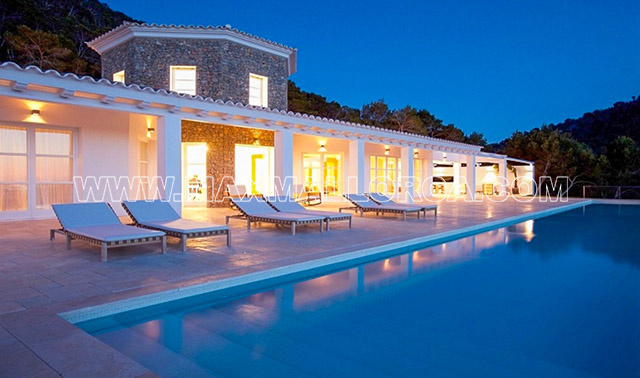 villa_casa_coco_sa_vinia_vinya_puerto_port_de_andratx_mallorca_real_estate_max_mallorca_first_class_location_private_residence_pool_luxury_property_17.jpg