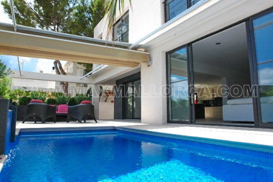 mallorca_puerto_de_andratx_modern_neu_new_villa_the_cube_yacht_club_suite_max_mallorca_real_estate_first_location_private_residence_sea_view_10.jpg