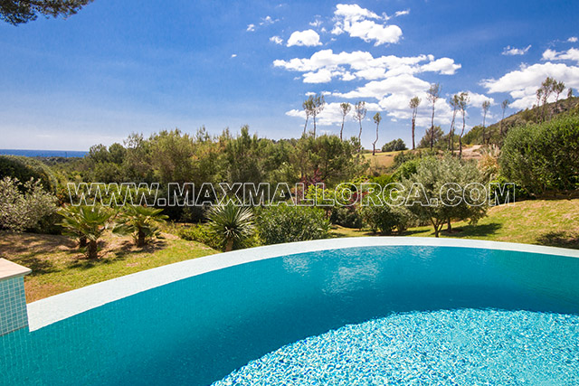 villa_bendinat_house_haus_big_real_estate_max_mallorca_golf_for_sale_03.jpg