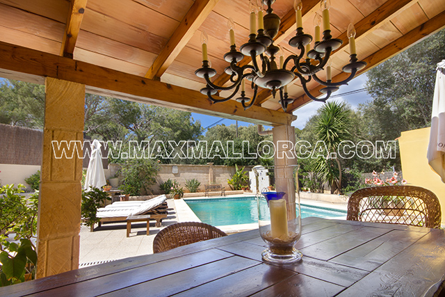 villa_puerto_andratx_for_sale_house_casa_real_estate_max_mallorca_property_residence_pool_garden_piscina_jardin_se_vende_07.jpg